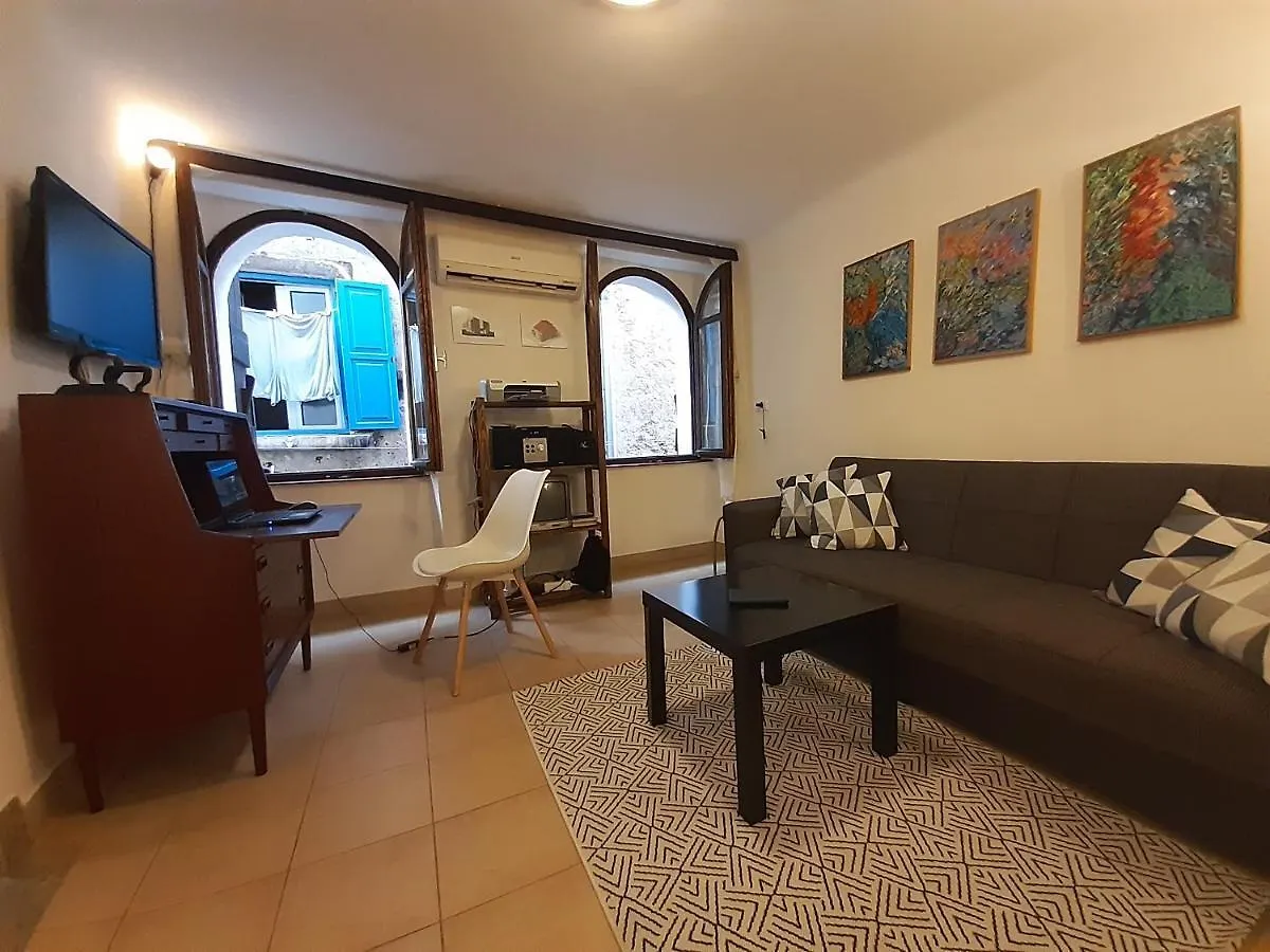 Apartment Zdenac ロヴィニ